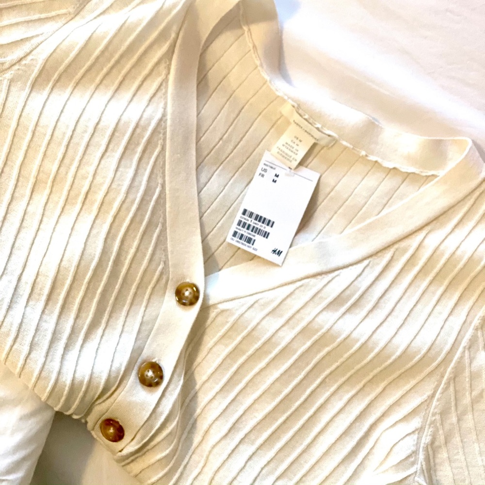 H&M Ribbed Button Up Top